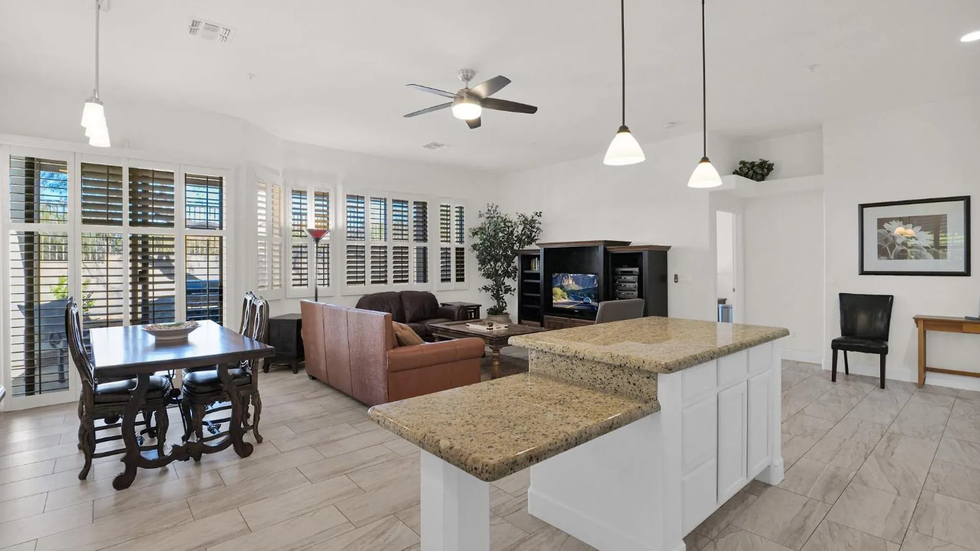 Privacy, Pickleball, Club House, Hiking, Mountains Scottsdale USA