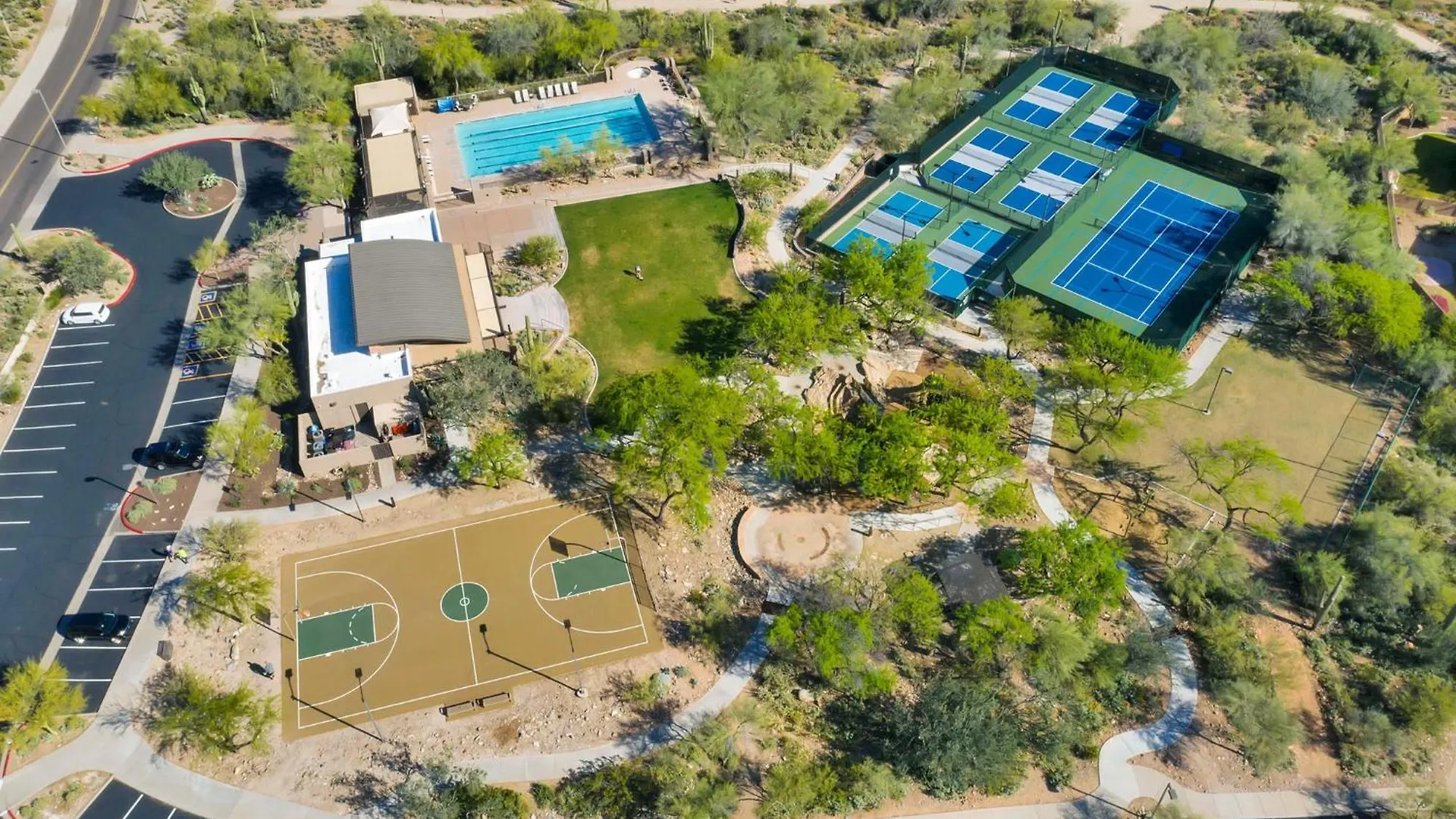 Privacy, Pickleball, Club House, Hiking, Mountains Scottsdale USA